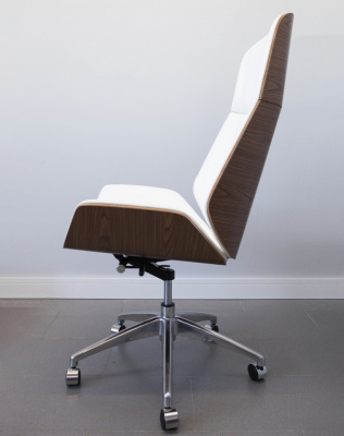 Кресло из натуральной кожи, каркас дерево арт. FX-BC06 - купить в Сургуте. Цена 34 820.52 руб.